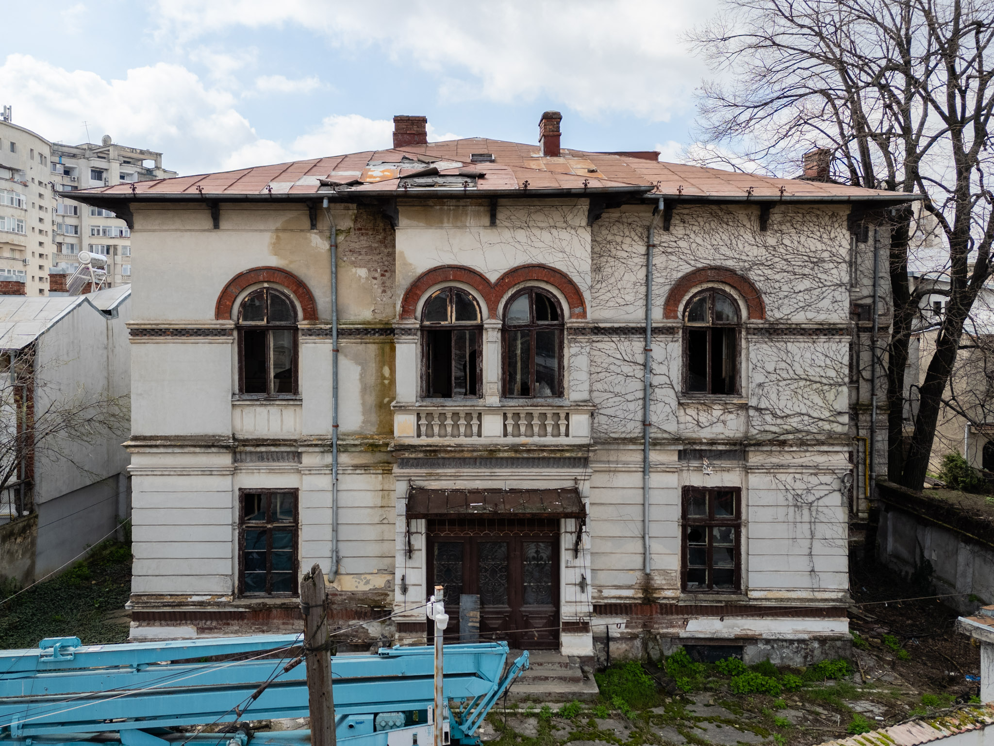 Școala de Fete Focșăneanu (Str. Anton Pann 44-46)