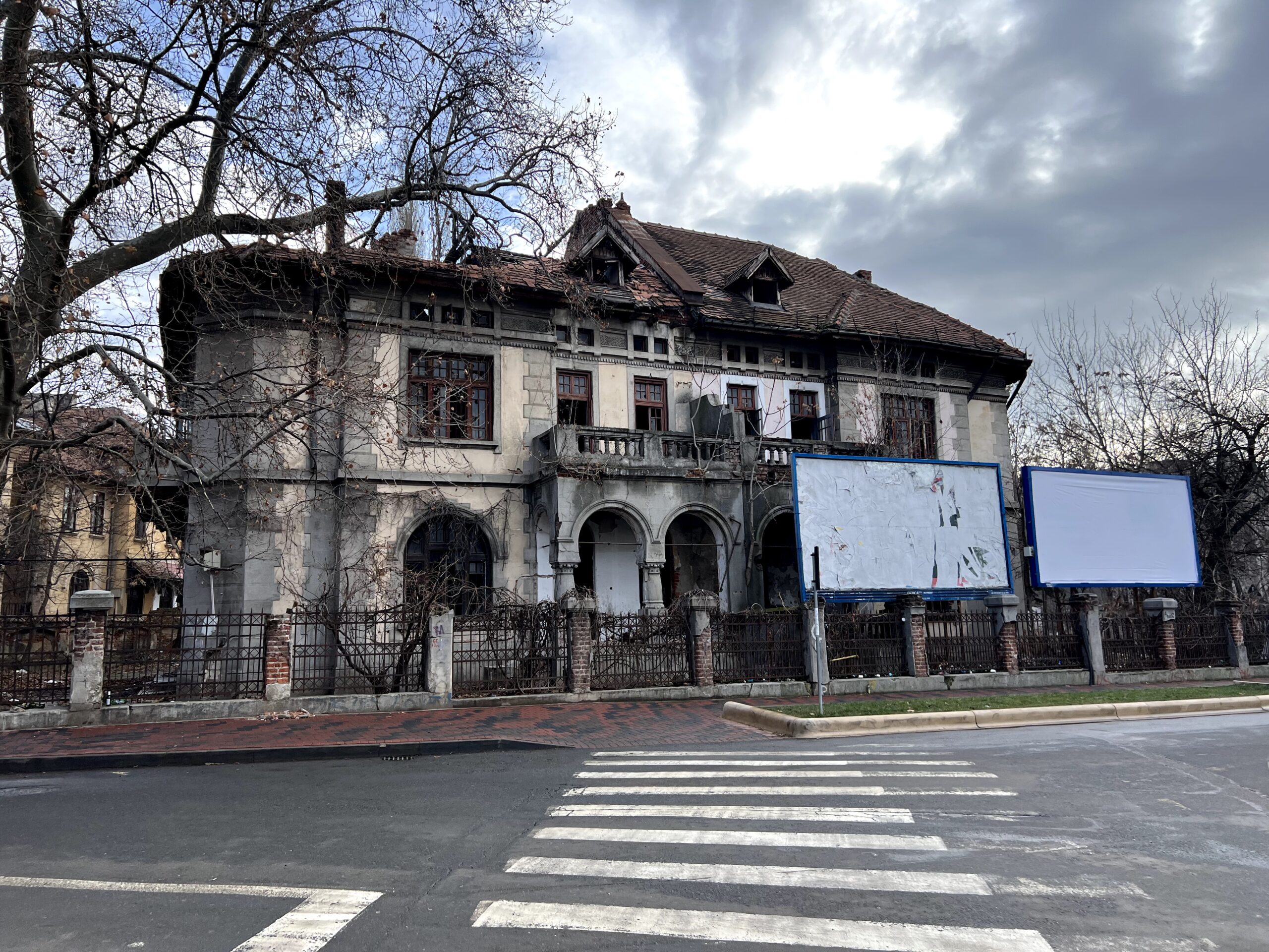 Casa Staicovici (Str. Traian 54) – ruina care încă povestește